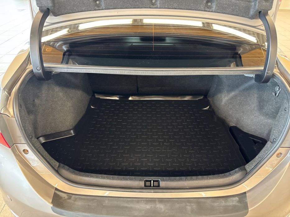 TOYOTA Corolla 2014