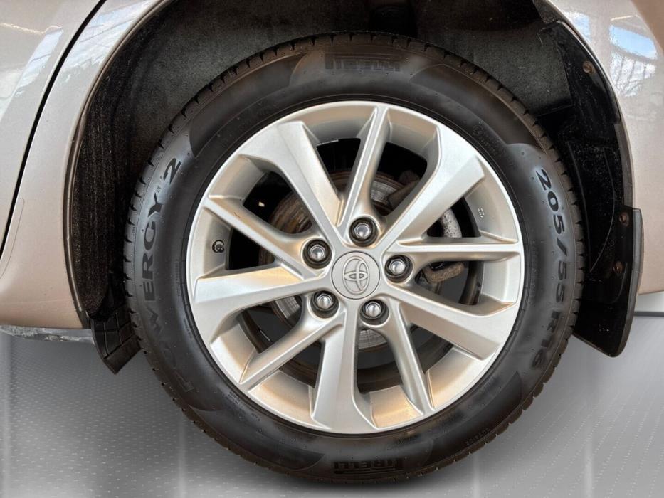 TOYOTA Corolla 2014