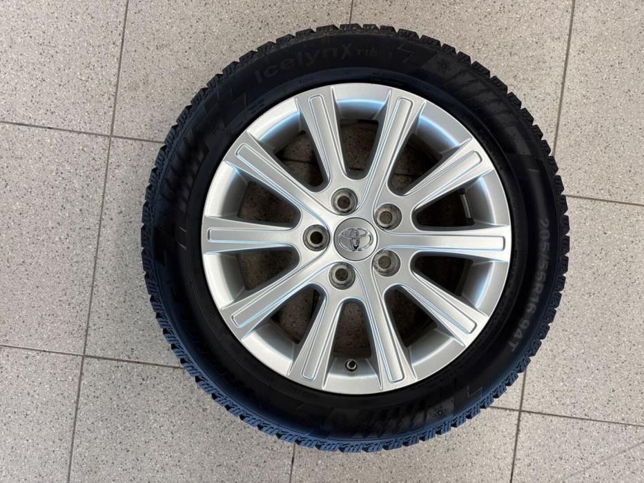 TOYOTA Corolla 2014