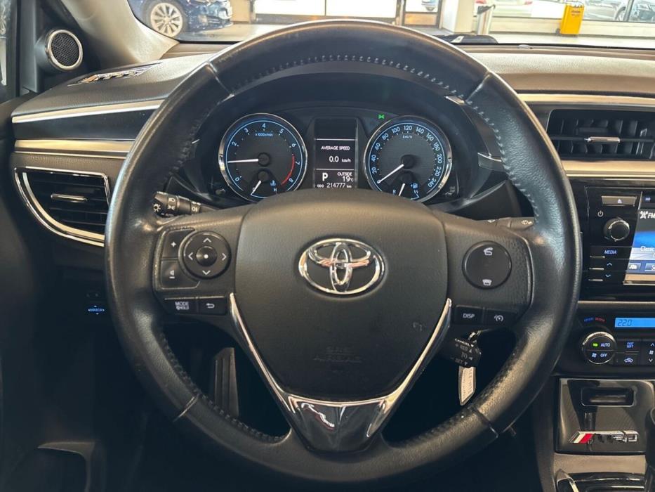TOYOTA Corolla 2014