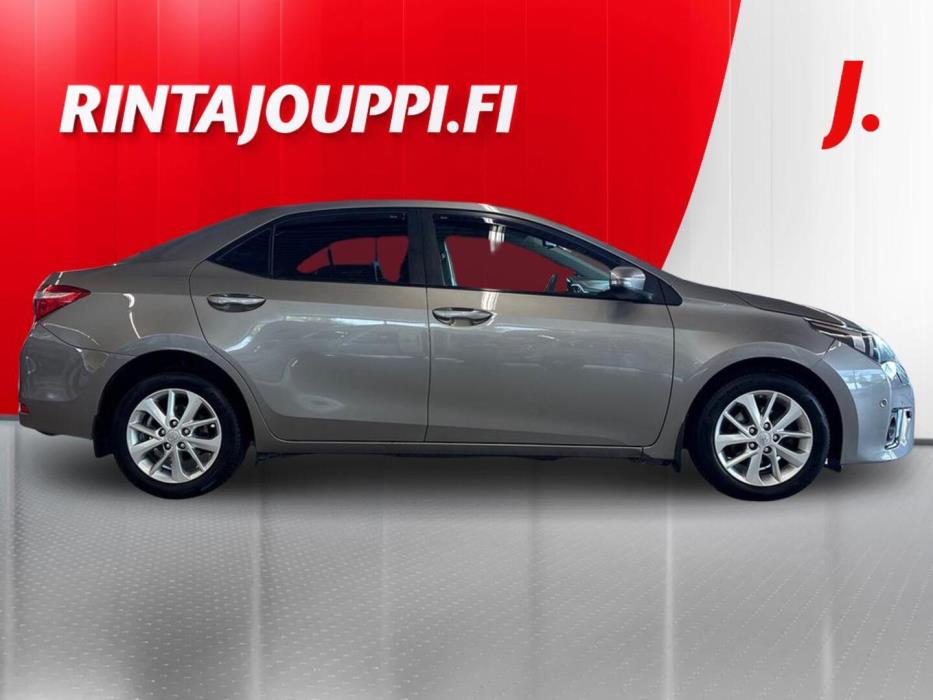 TOYOTA Corolla 2014