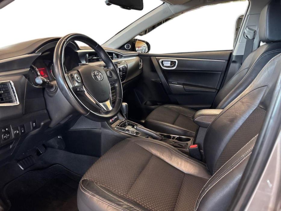 TOYOTA Corolla 2014