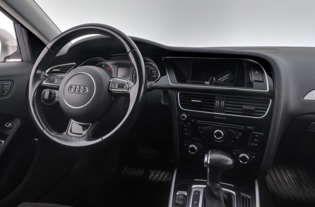 AUDI A4 2015