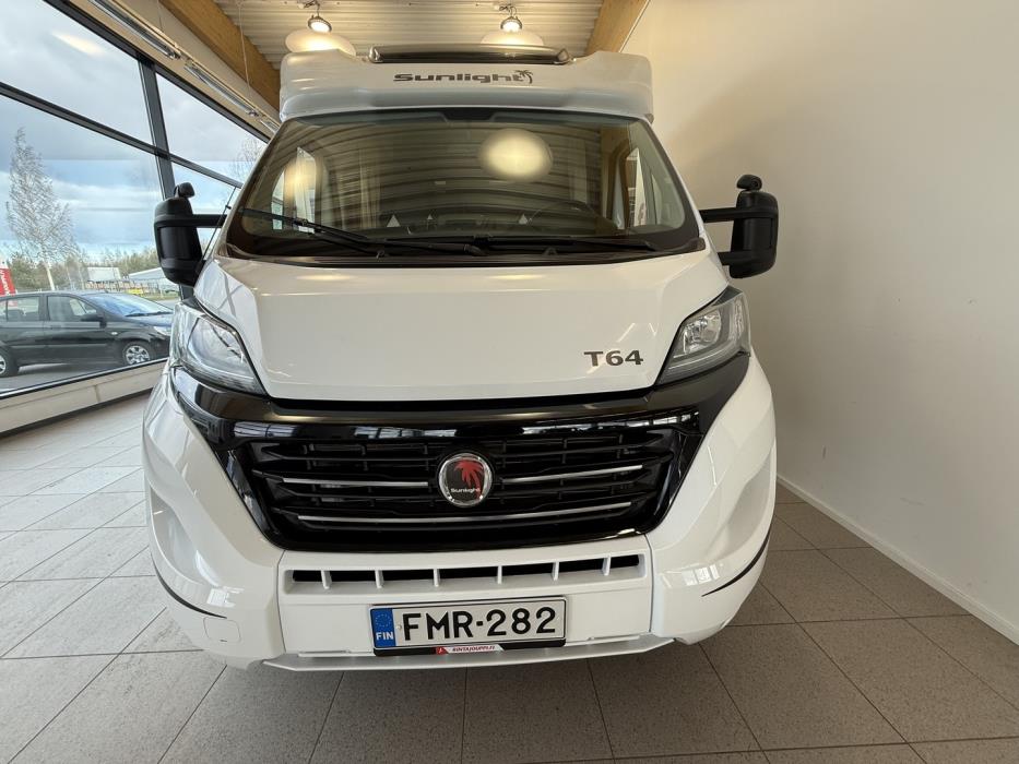 SUNLIGHT T 64 2017