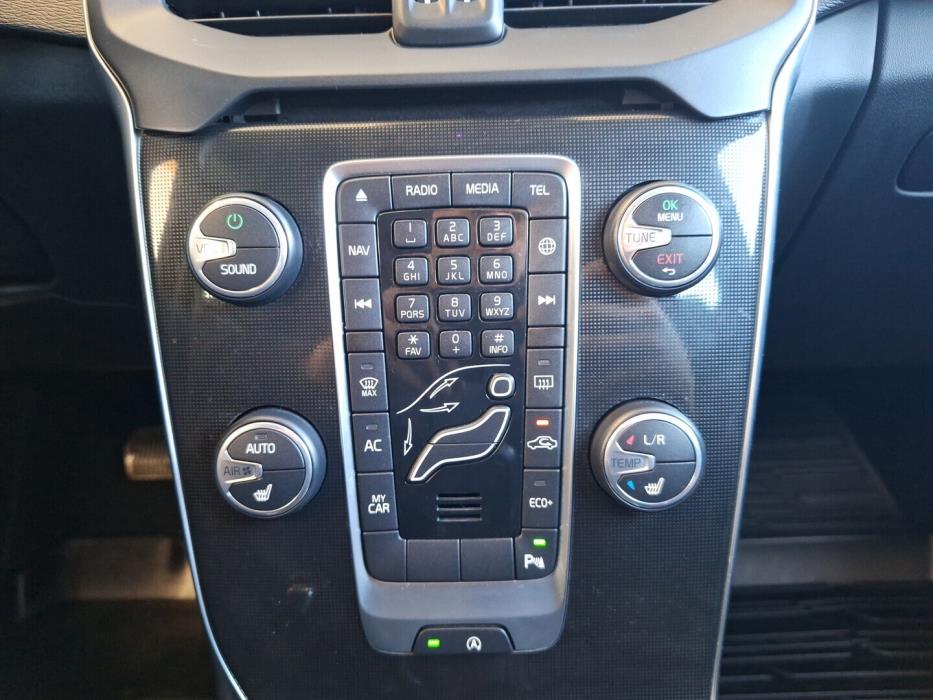 VOLVO V40 Cross Country 2018