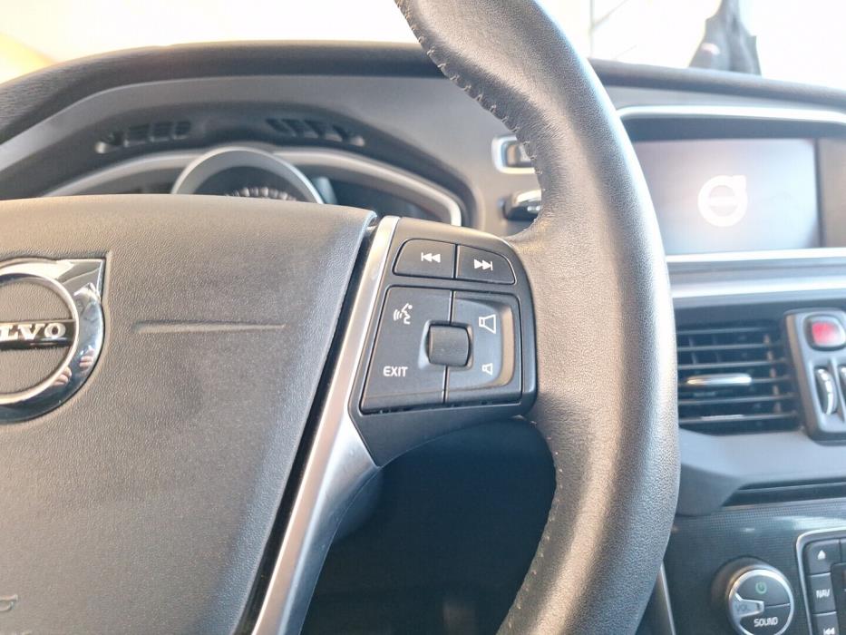 VOLVO V40 Cross Country 2018