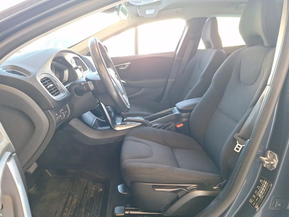 VOLVO V40 Cross Country 2018