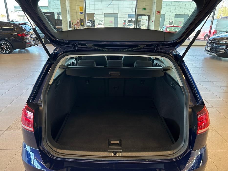 VOLKSWAGEN Golf 2018