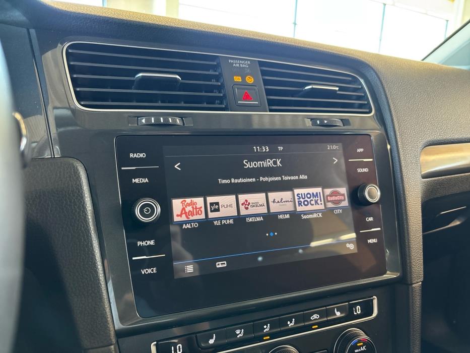 VOLKSWAGEN Golf 2018