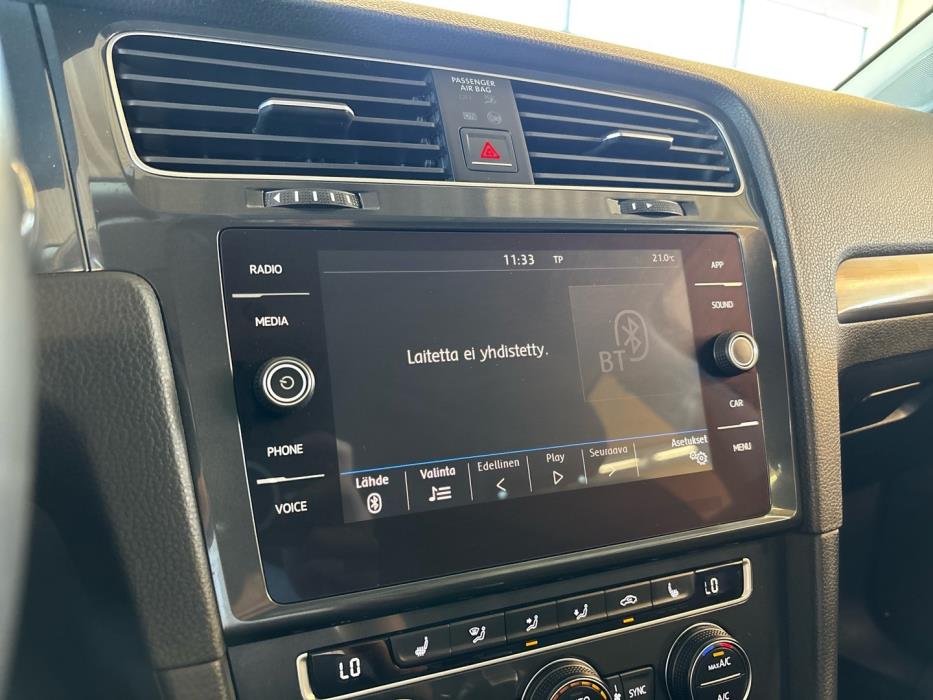 VOLKSWAGEN Golf 2018