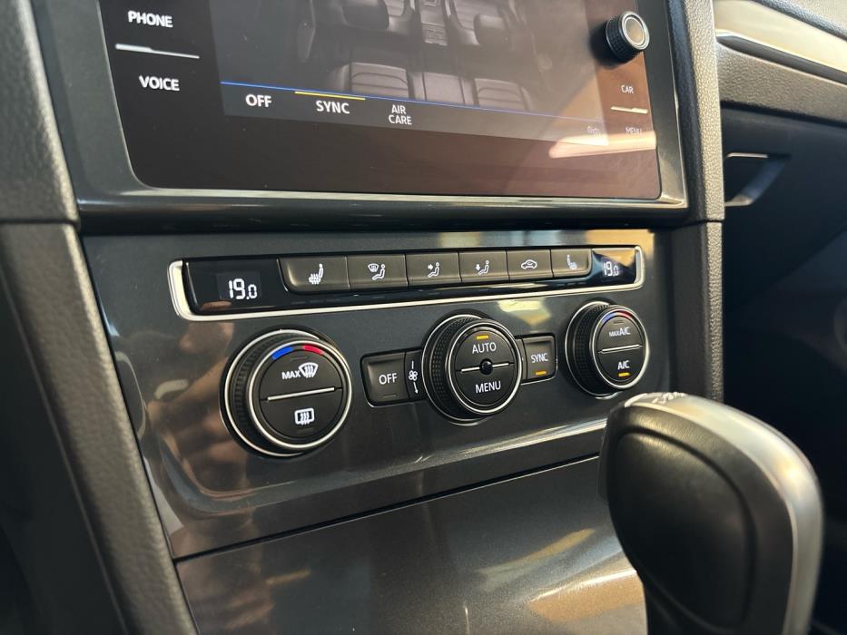 VOLKSWAGEN Golf 2018