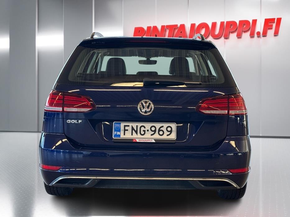 VOLKSWAGEN Golf 2018