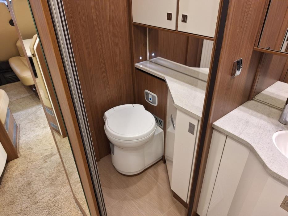 BÜRSTNER Elegance I 920 2018