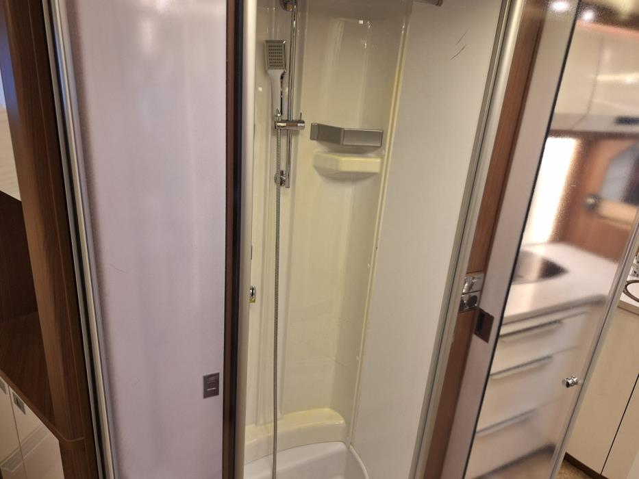 BÜRSTNER Elegance I 920 2018