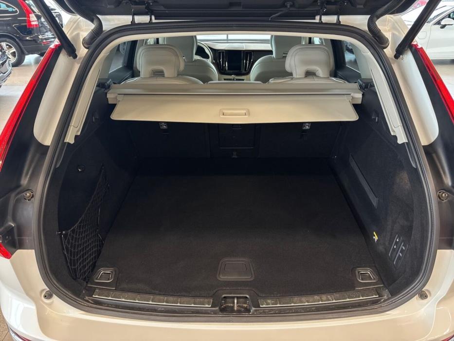 VOLVO XC60 2019