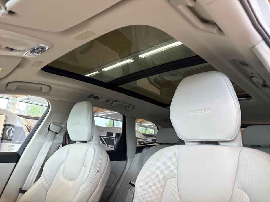 VOLVO XC60 2019