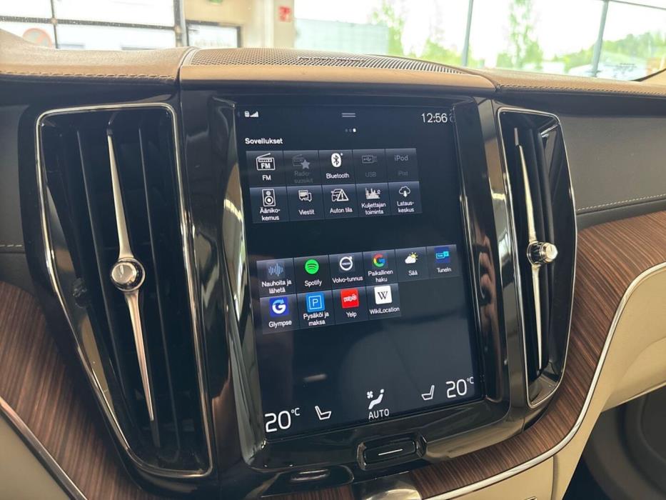 VOLVO XC60 2019