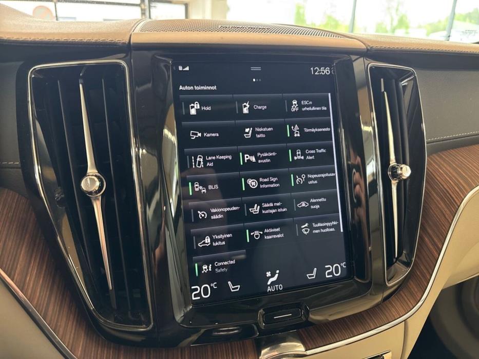 VOLVO XC60 2019