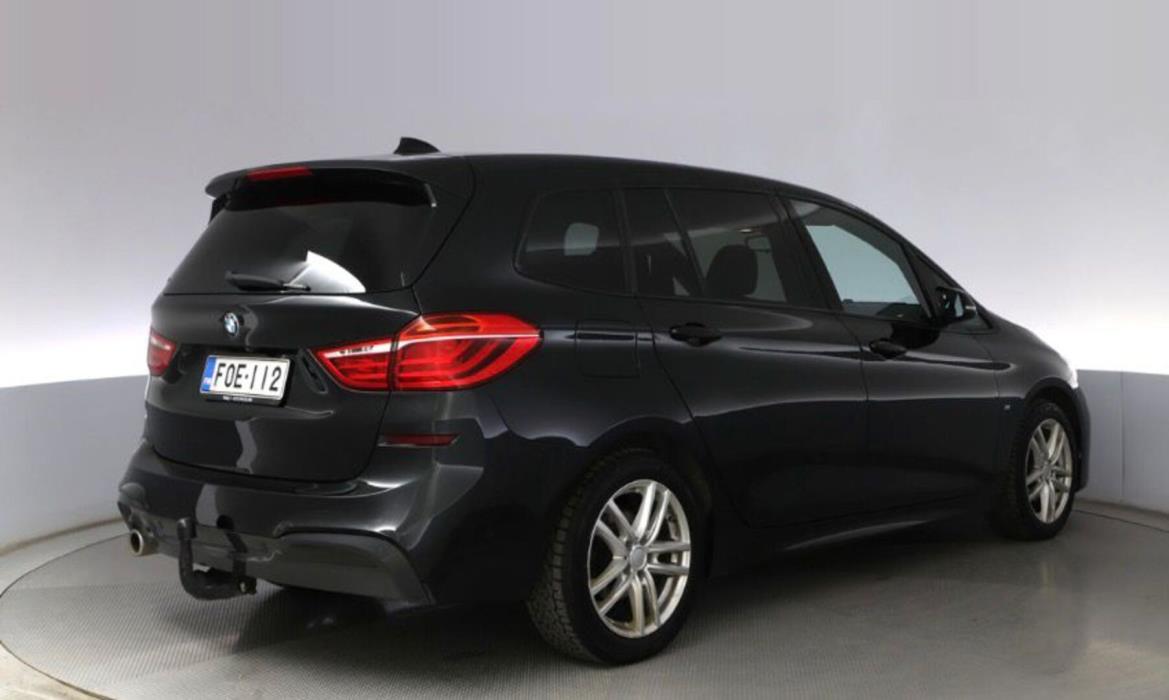 BMW 216 2020