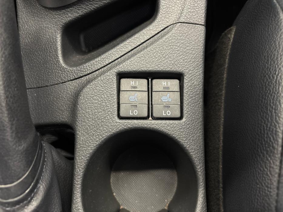 TOYOTA Auris 2014