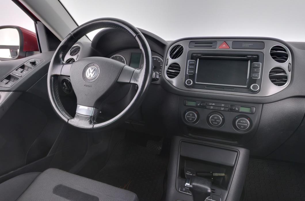 VOLKSWAGEN Tiguan 2008