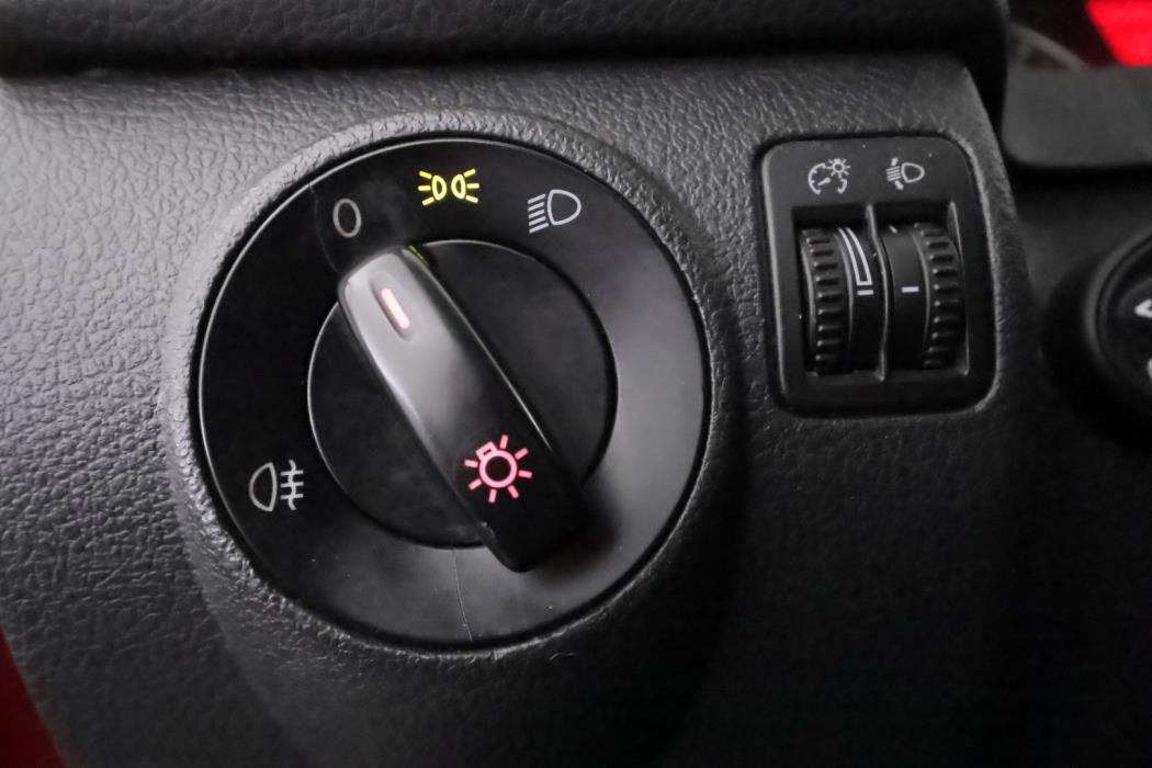 VOLKSWAGEN Tiguan 2008