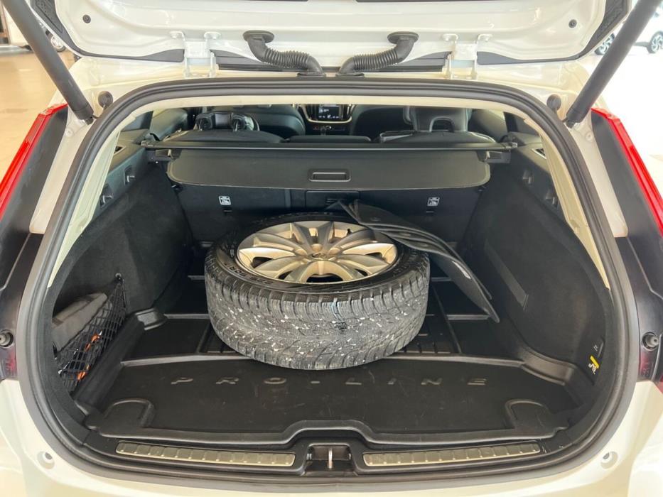 VOLVO V60 2019
