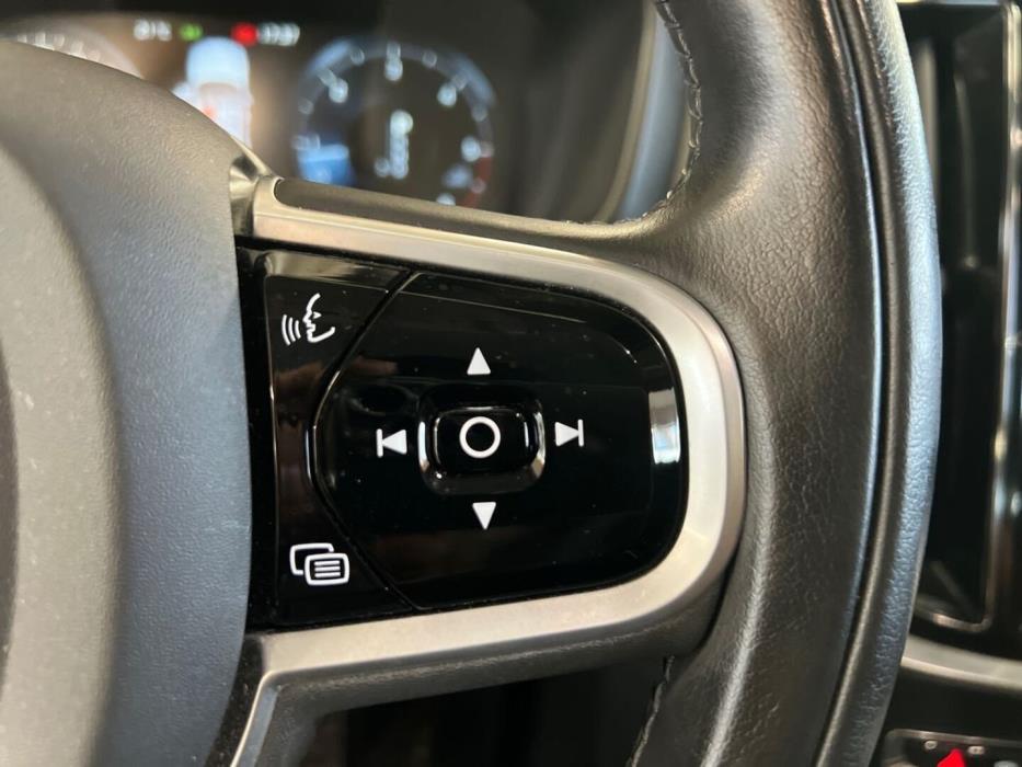 VOLVO V60 2019