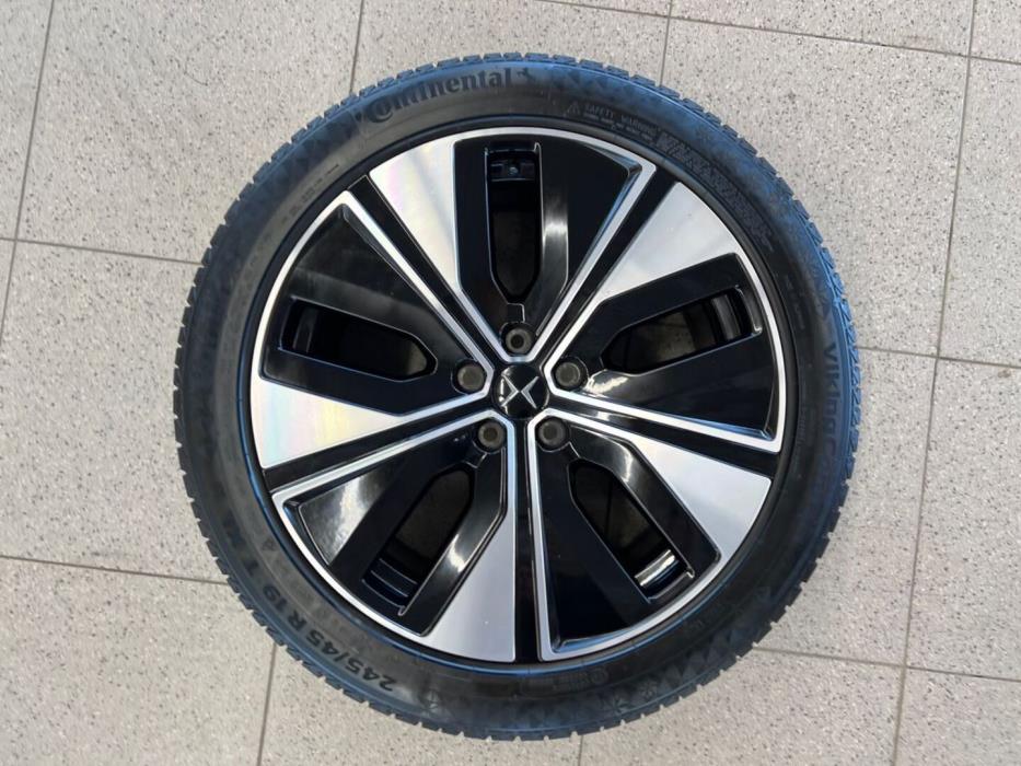 POLESTAR 2 2023