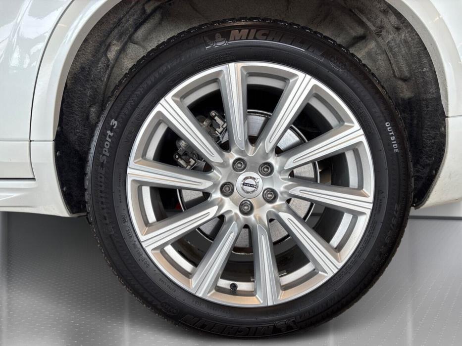 VOLVO XC90 2017