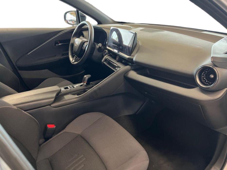 TOYOTA C-HR 2024