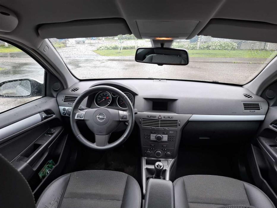 OPEL Astra 2007