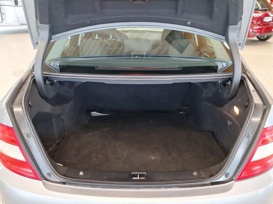 MERCEDES-BENZ C 2009