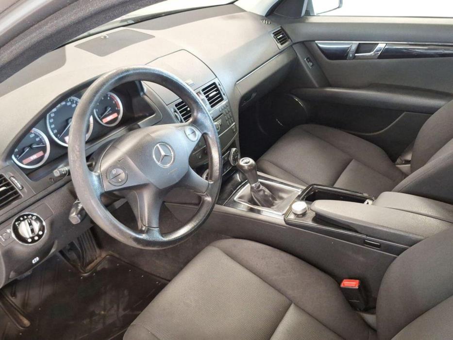 MERCEDES-BENZ C 2009