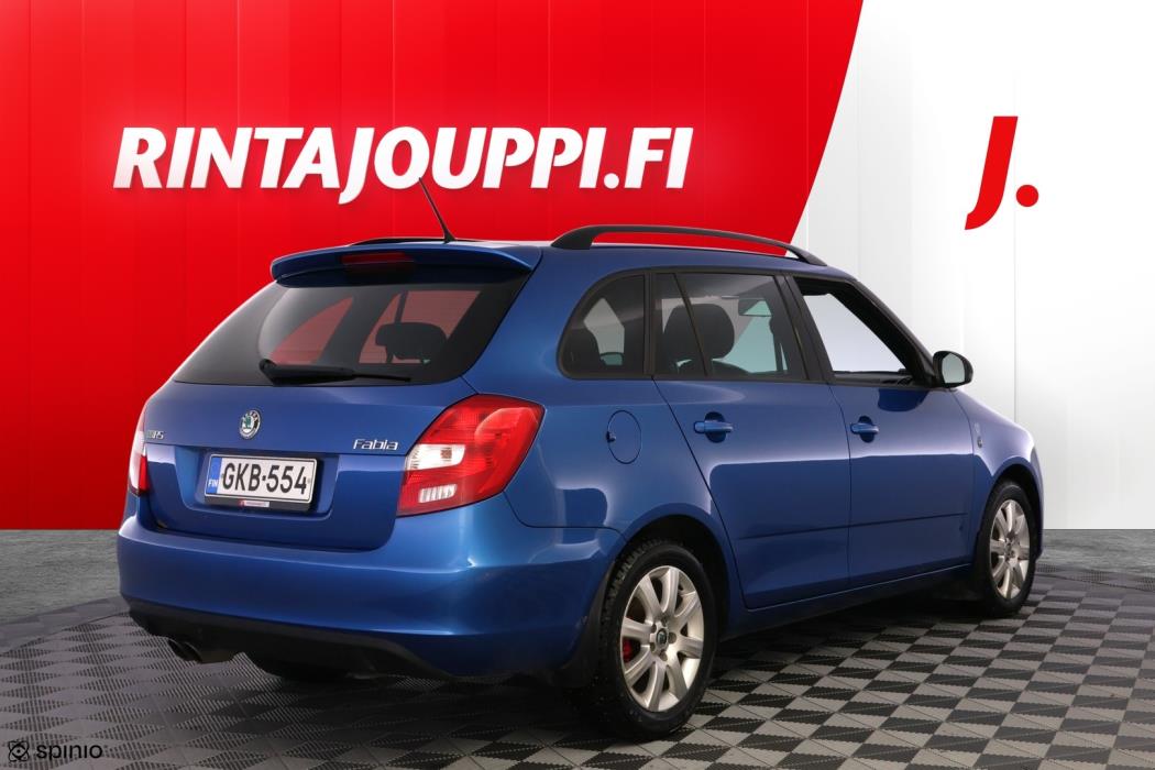 SKODA Fabia 2012