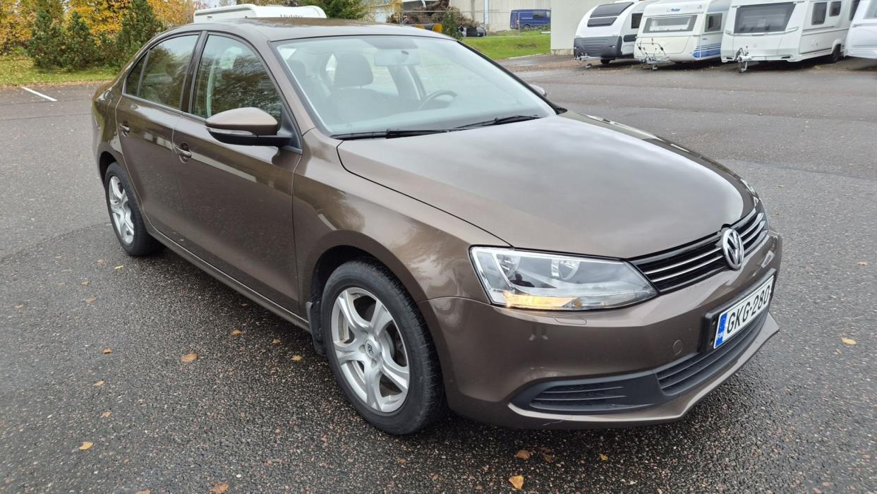 VOLKSWAGEN Jetta 2011