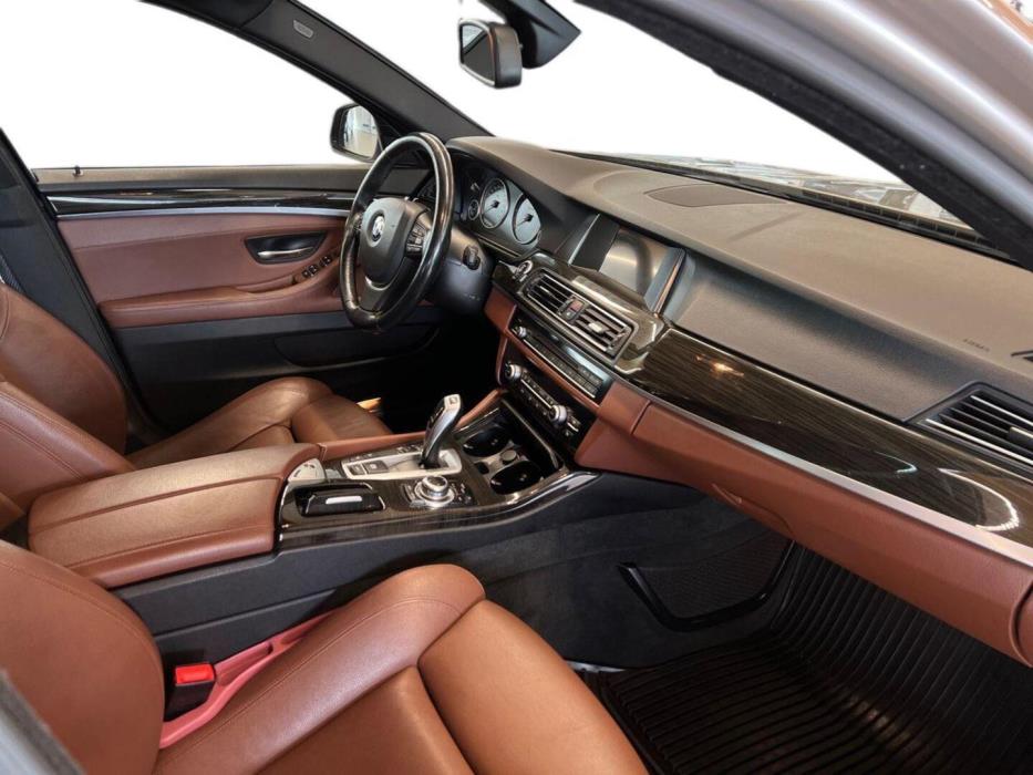 BMW 520 2014