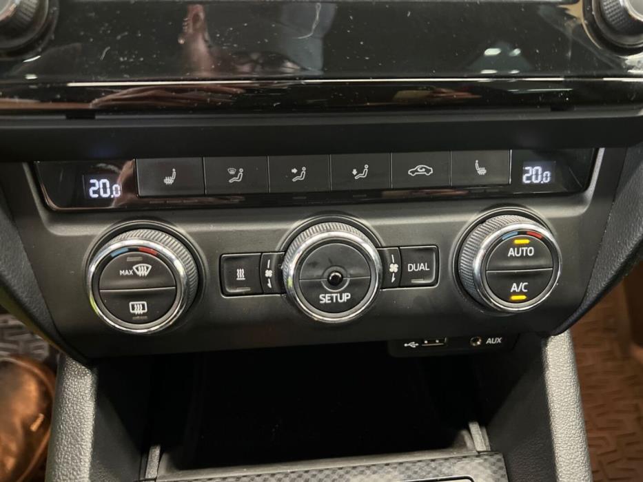 SKODA Octavia 2014