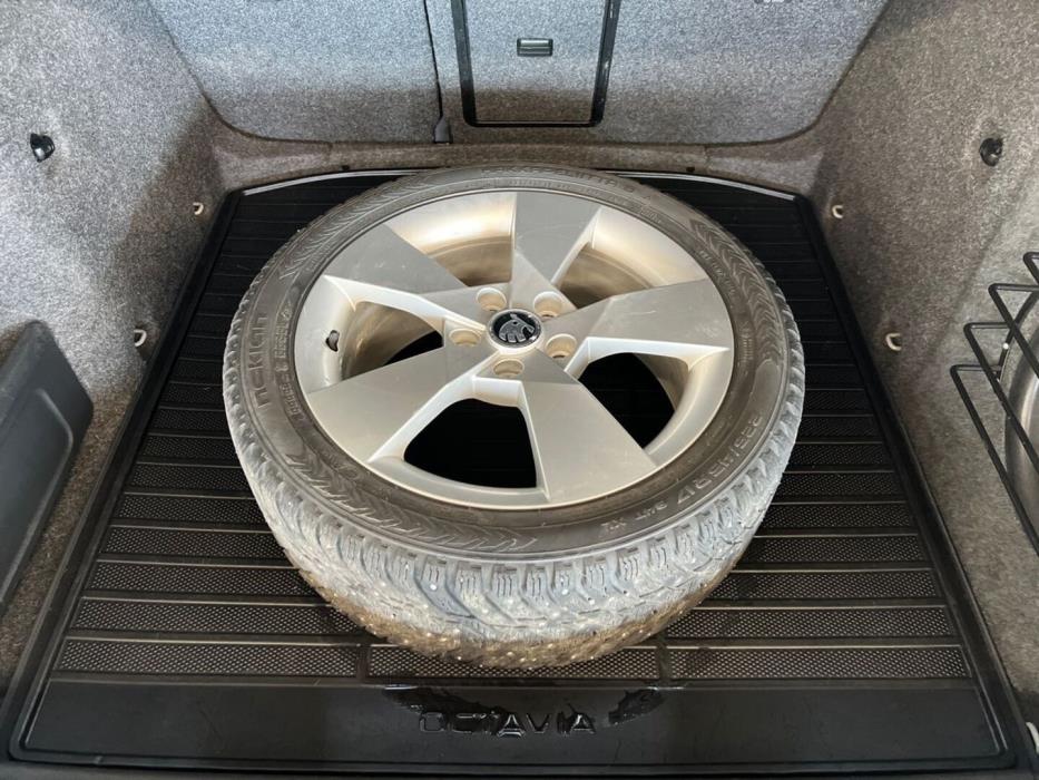 SKODA Octavia 2014
