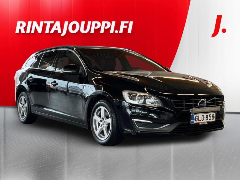 VOLVO V60 2015