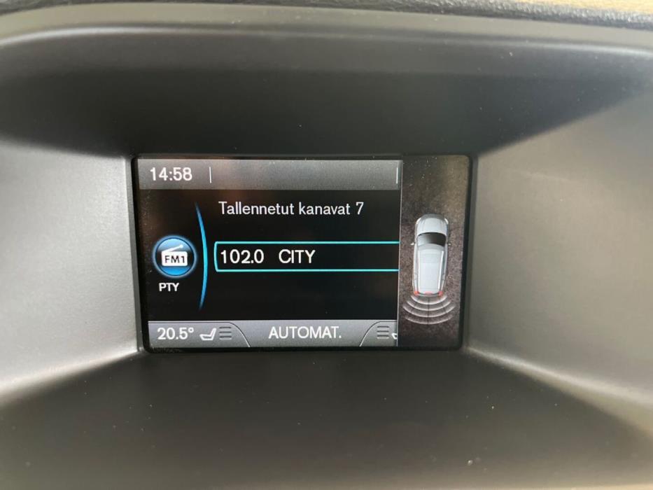 VOLVO V60 2015
