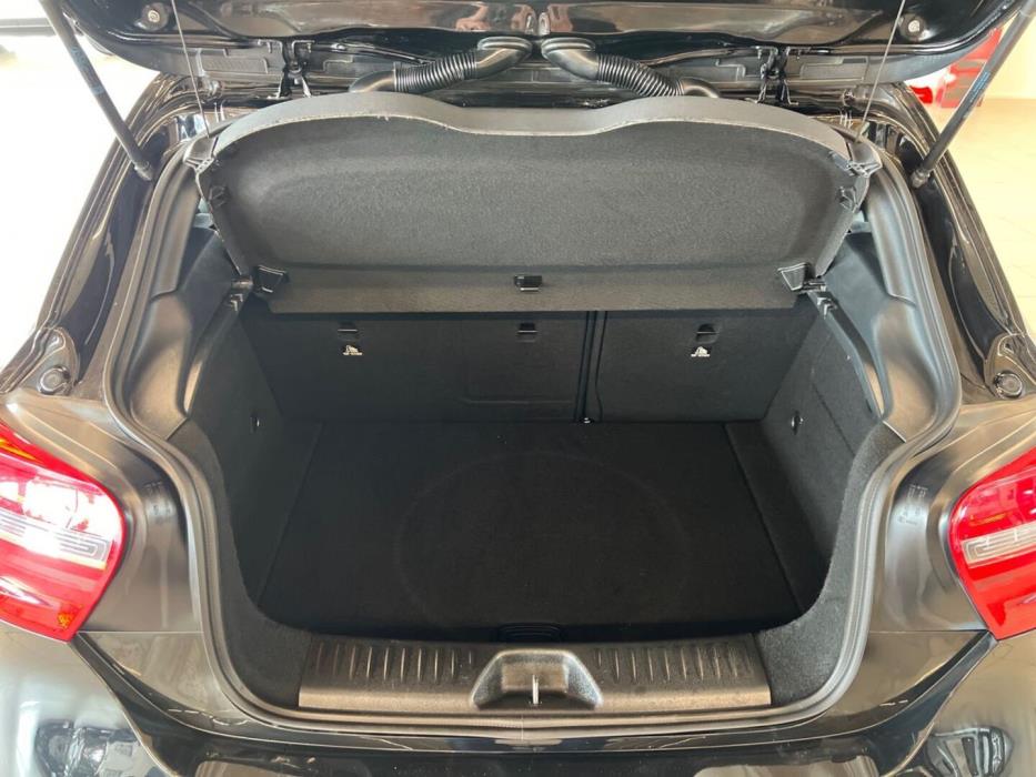 MERCEDES-BENZ A 2013