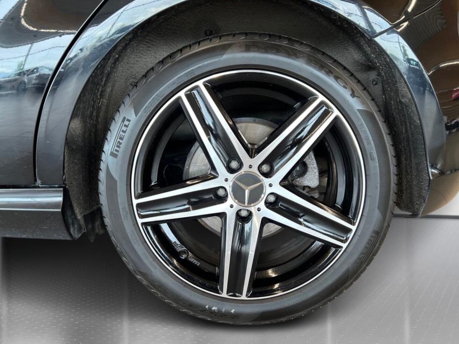 MERCEDES-BENZ A 2013