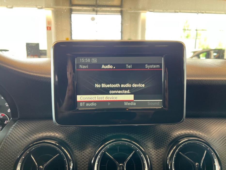 MERCEDES-BENZ A 2013