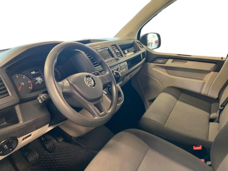 VOLKSWAGEN Transporter 2017