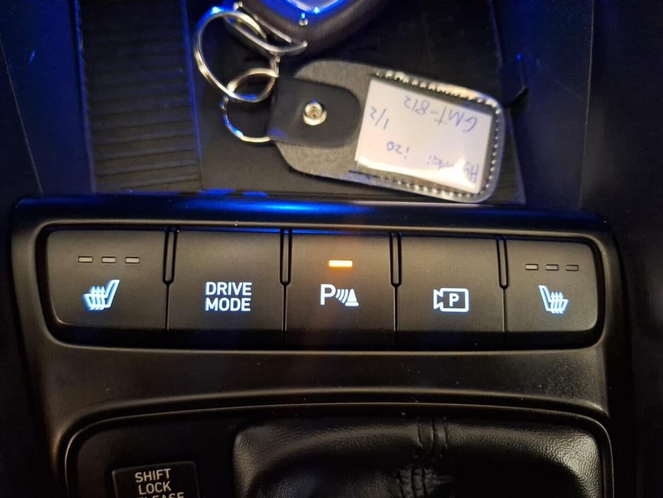 HYUNDAI i20 Hatchback 2021