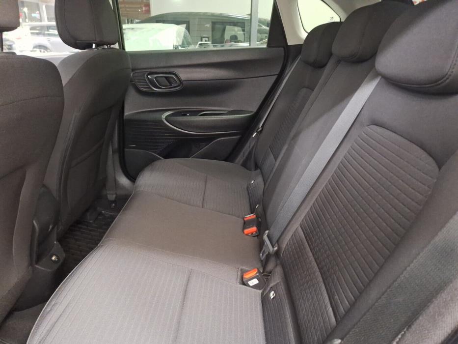 HYUNDAI i20 Hatchback 2021