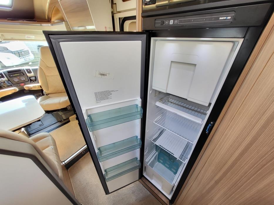 ADRIA Matrix Axess 670 SC 2019