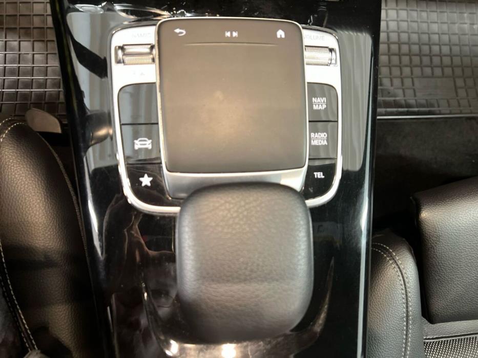 MERCEDES-BENZ A 2019