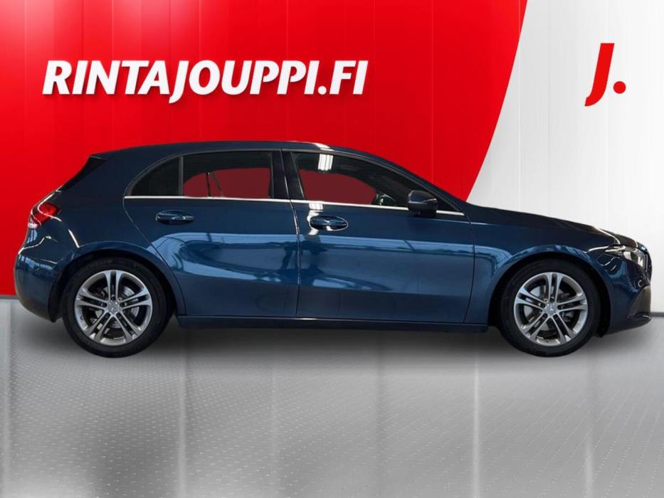 MERCEDES-BENZ A 2019